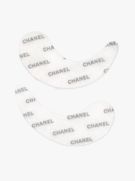 Chanel Le Lift Eye Mask in branded components on a light gray background